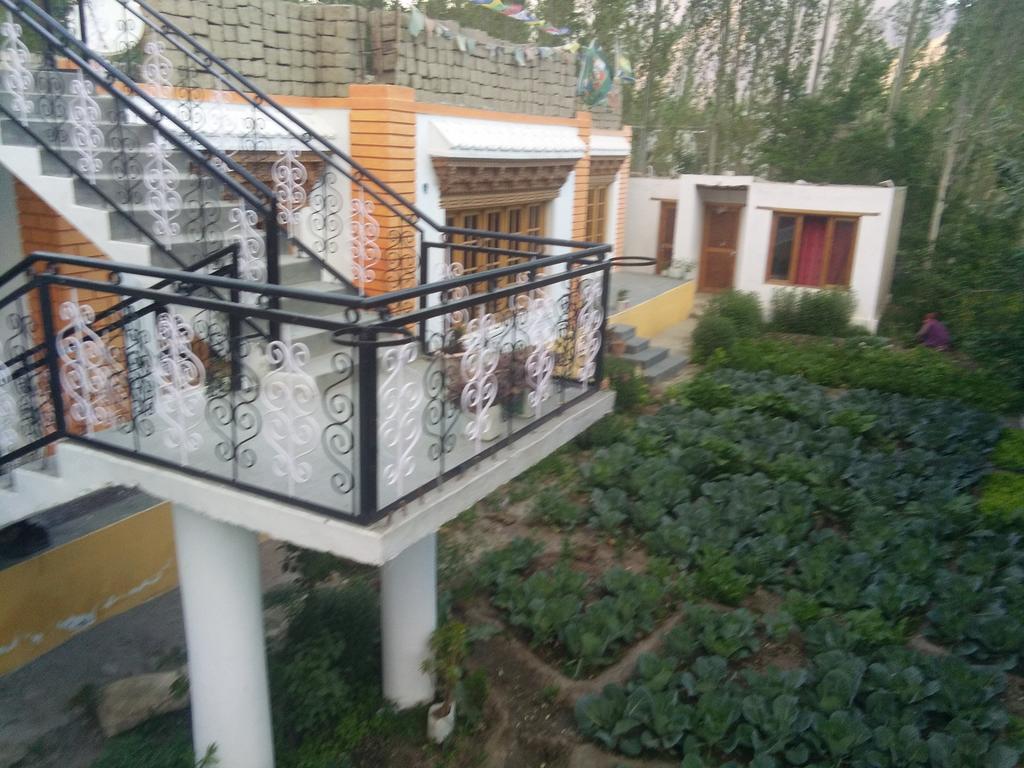 Galaxy Guest House Hundar Luaran gambar