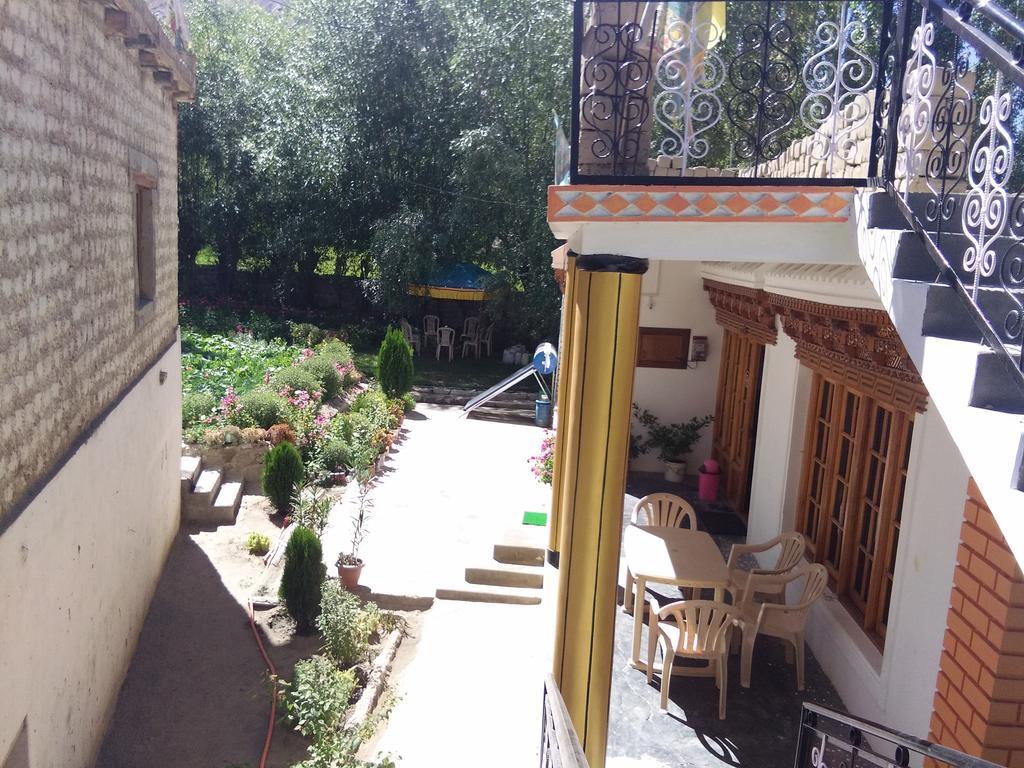 Galaxy Guest House Hundar Luaran gambar